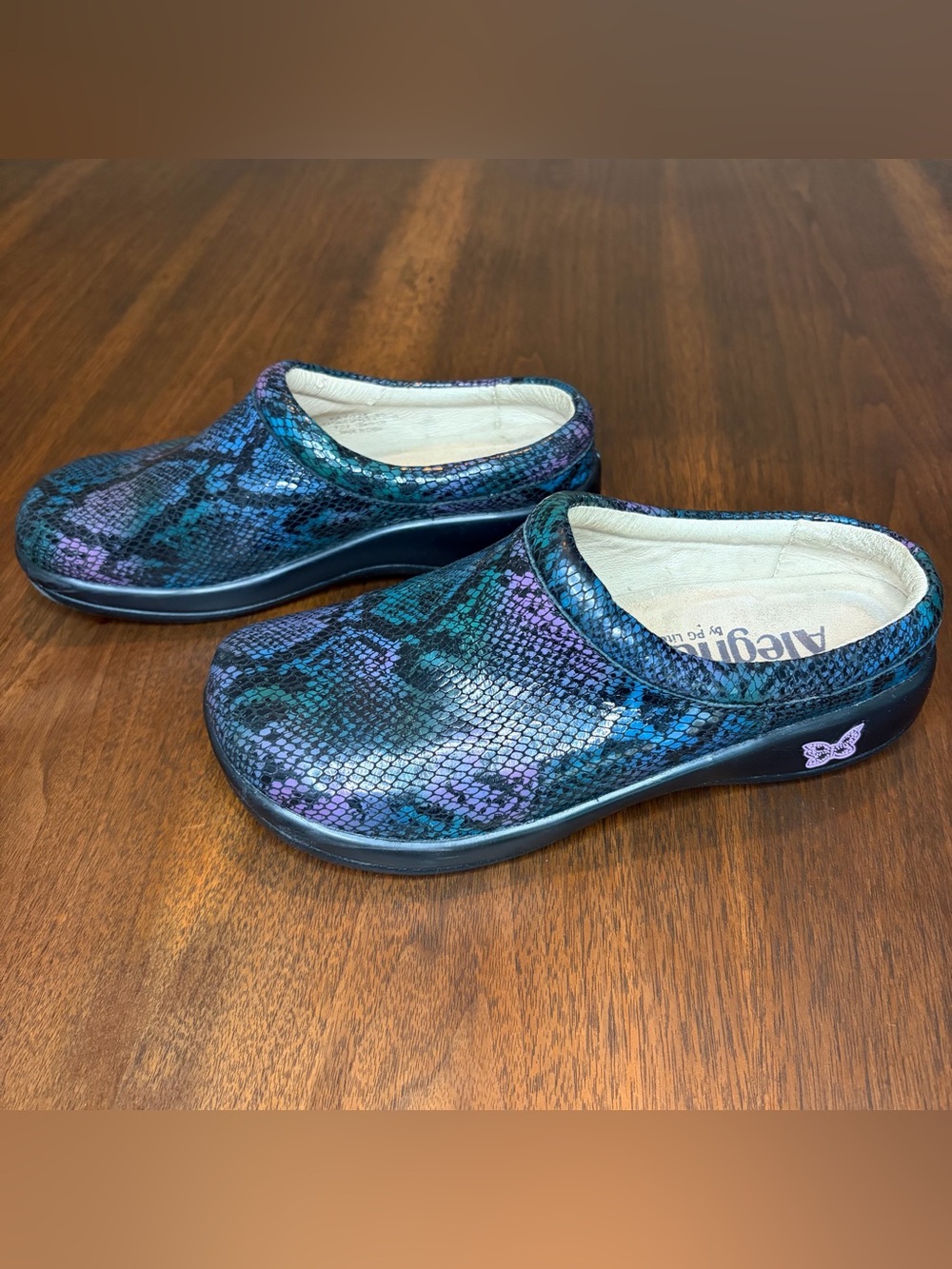 Alegria Kayla Womens sz 6 / 36 Leather Snake Print Slip On Comfort Clog KAY-726